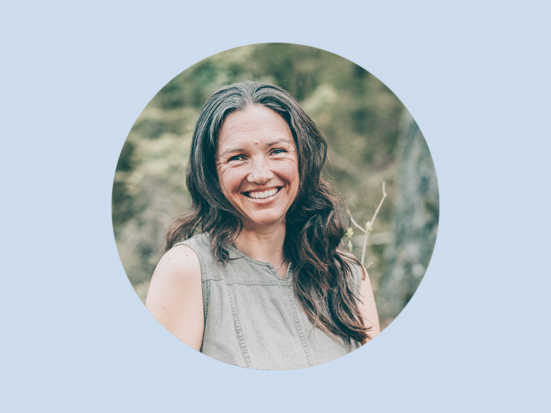 Angela Willard headshot